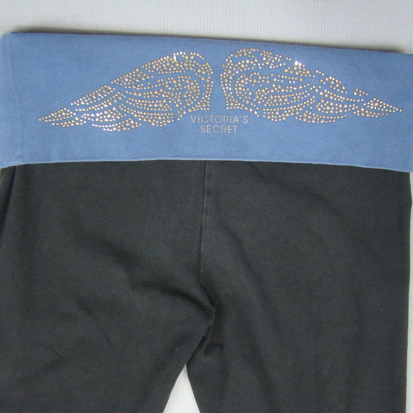 Victoria's Secret Pants - Yoga pants Capri angel wings XS Victoria's Secret